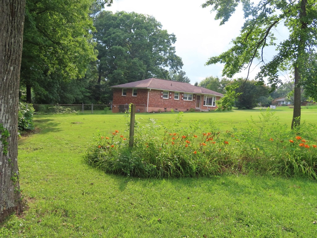 2603 Driftwood Dr, Springfield, TN 37172 - photo 1