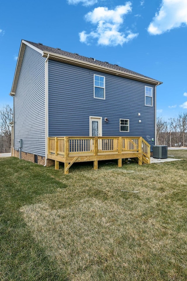148 Irish Hls, Clarksville, TN 37042 - back of house featuring a deck, a lawn, and crawl space