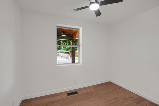 306 Forrest St, Watertown, TN 37184 - unfurnished room featuring light wood-style flooring and a ceiling fan