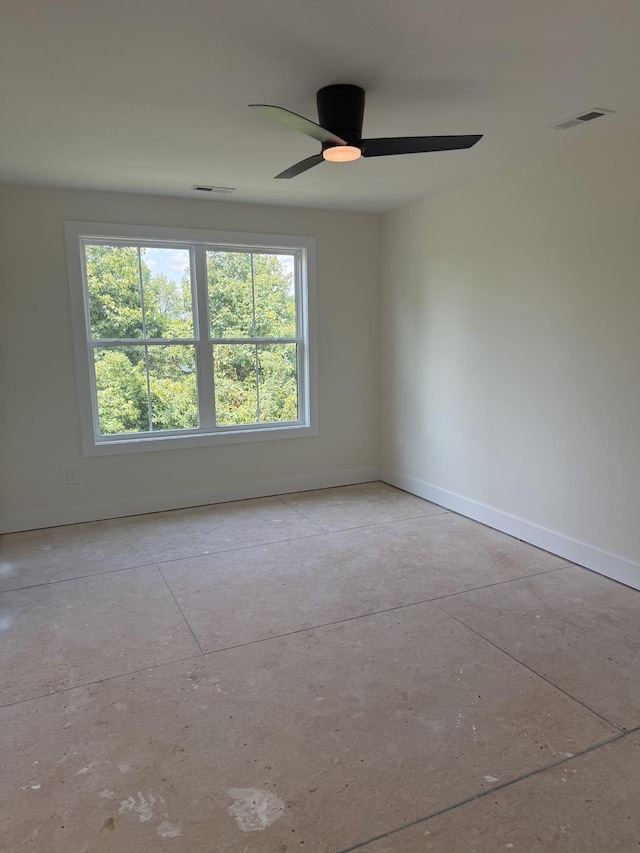 317 Wesson Dr, Clarksville, TN 37043 - unfurnished room featuring baseboards and a ceiling fan