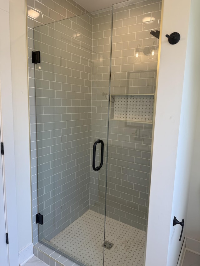317 Wesson Dr, Clarksville, TN 37043 - full bathroom with a shower stall