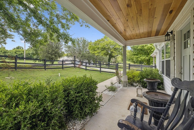 813 Lonnie St, Columbia, TN 38401 - fenced backyard with a patio area