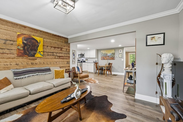 813 Lonnie St, Columbia, TN 38401 - living area with crown molding, light wood-style flooring, and recessed lighting