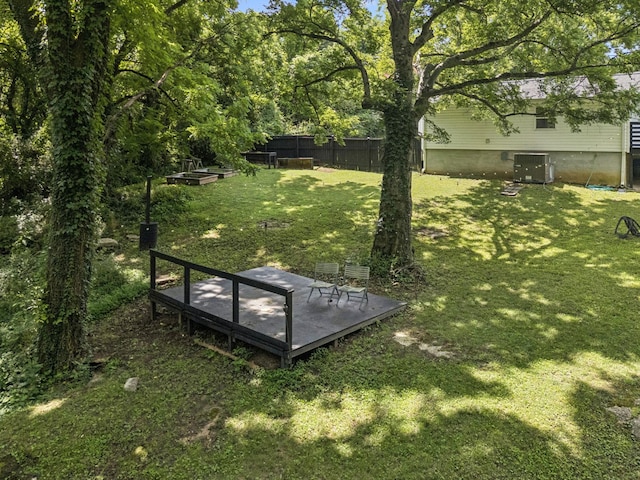 813 Lonnie St, Columbia, TN 38401 - view of yard