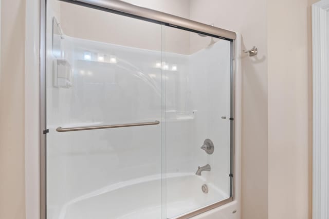 204 Locust St, Mc Ewen, TN 37101 - bathroom featuring combined bath / shower with glass door
