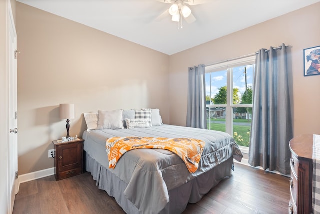 204 Locust St, Mc Ewen, TN 37101 - bedroom featuring wood finished floors and a ceiling fan