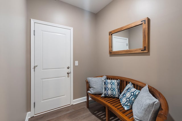204 Locust St, Mc Ewen, TN 37101 - foyer entrance featuring wood finished floors and baseboards