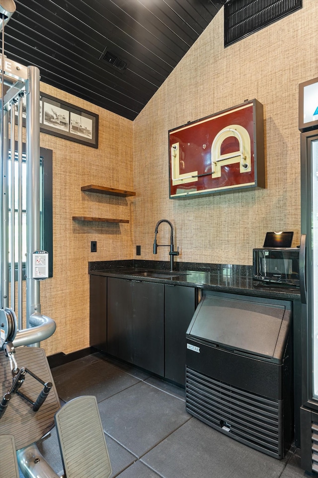 3360 Sweeney Hollow Rd, Franklin, TN 37064 - kitchen with vaulted ceiling and open shelves