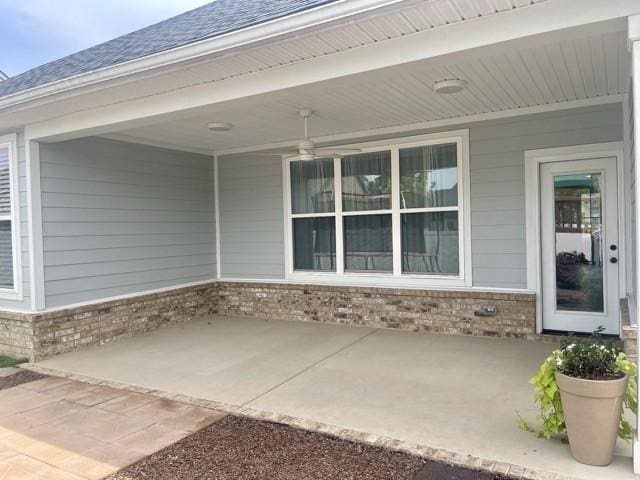 2412 Bullrush Ln, Murfreesboro, TN 37128 - porch with ceiling fan