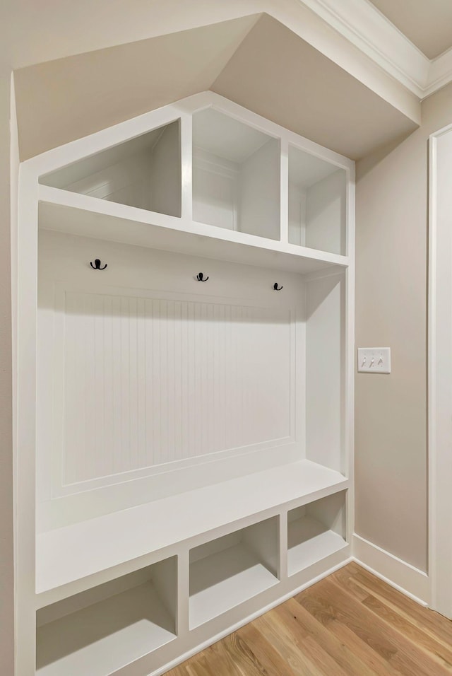 3058 Henley Way, Spring Hill, TN 37174 - mudroom featuring wood finished floors and baseboards