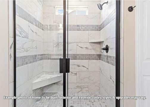 918 Vendue Ave, Clarksville, TN 37042 - bathroom with a shower stall
