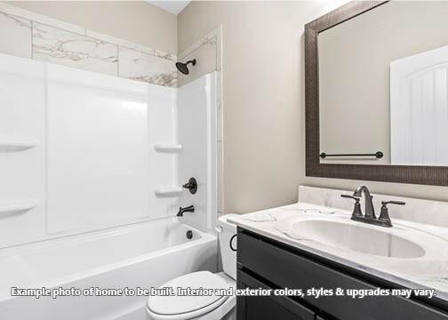 918 Vendue Ave, Clarksville, TN 37042 - full bathroom featuring vanity and shower / washtub combination