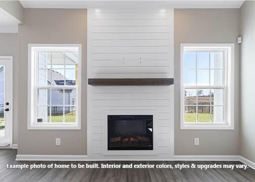 918 Vendue Ave, Clarksville, TN 37042 - detailed view of wood finished floors and a large fireplace