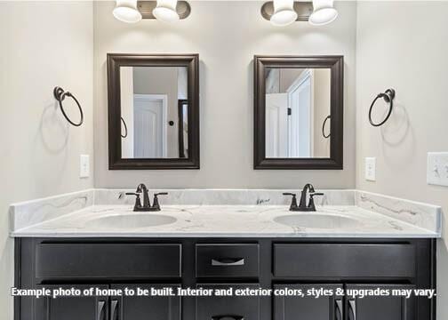 918 Vendue Ave, Clarksville, TN 37042 - full bathroom featuring double vanity