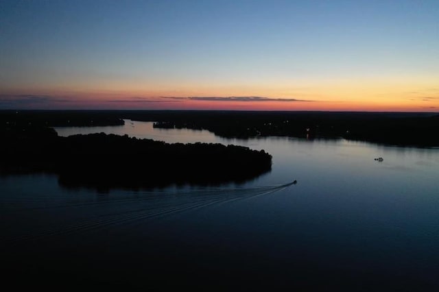 316 Campfire Ct, Winchester, TN 37398 - water view