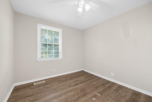 1872 River Rd, Clarksville, TN 37040 - unfurnished room featuring dark wood-style floors and a ceiling fan