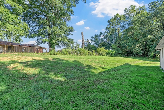 1872 River Rd, Clarksville, TN 37040 - view of grassy yard