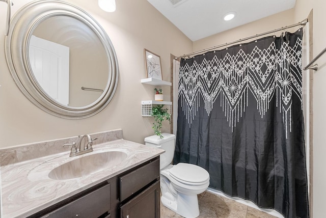 3754 Gray Fox Dr, Clarksville, TN 37040 - full bathroom featuring vanity and a shower with shower curtain