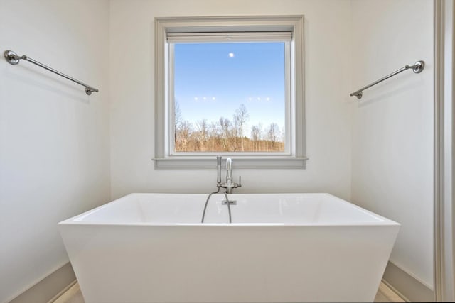3200 Crockett Pointe, Jasper, TN 37347 - bathroom featuring a soaking tub