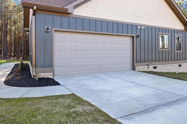 3200 Crockett Pointe, Jasper, TN 37347 - garage with concrete driveway