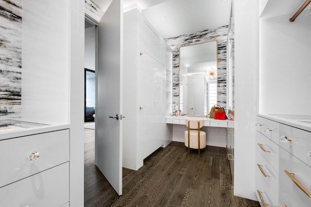 4606 Shys Hill Rd, Nashville, TN 37215 - full bathroom featuring vanity and wood finished floors