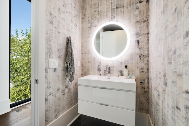 4606 Shys Hill Rd, Nashville, TN 37215 - bathroom with vanity