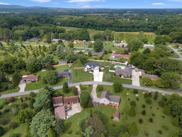 332 Country Club Rd, Winchester, TN 37398 - aerial perspective of suburban area featuring a forest
