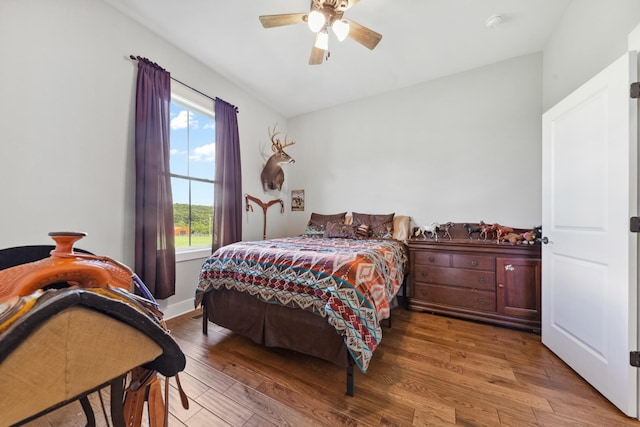 5247 Flat Creek Rd, Spring Hill, TN 37174 - bedroom featuring wood finished floors and a ceiling fan