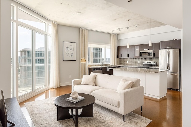 600 12th Ave S Unit 1914, Nashville, TN 37203 - photo 3