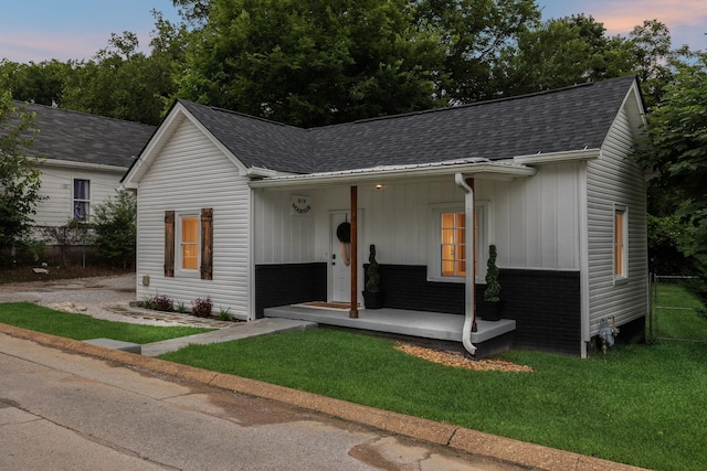 819 Woodside St, Columbia, TN 38401 - view of front of home featuring covered porch, a lawn, and roof with shingles