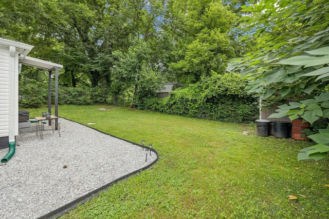 819 Woodside St, Columbia, TN 38401 - view of green lawn with a patio