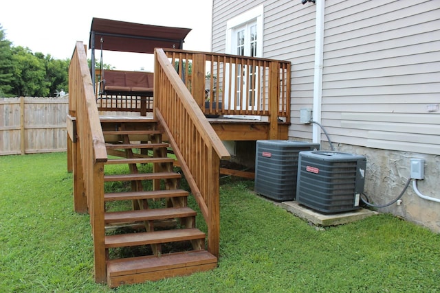 231 Overlook Pl, Columbia, TN 38401 - wooden deck with stairs