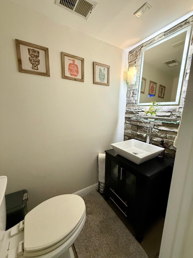 231 Overlook Pl, Columbia, TN 38401 - bathroom with vanity and decorative backsplash