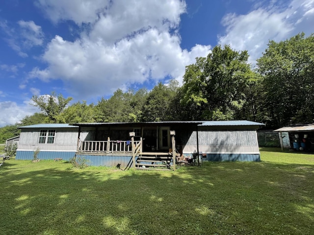 3406 Lowes Gap Rd, Pikeville, TN 37367 - view of front facade with a front lawn