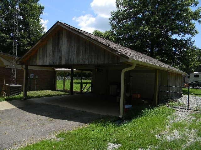 136 Park Cir, New Johnsonville, TN 37134 - photo 4