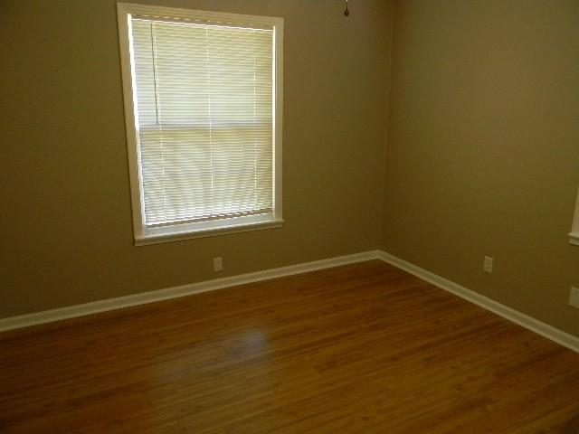 136 Park Cir, New Johnsonville, TN 37134 - photo 7