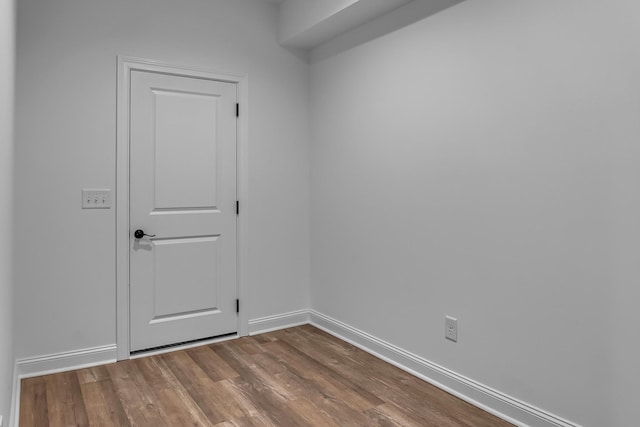 418 Stonemeadow Rd, Clarksville, TN 37043 - unfurnished room with dark wood-style floors and baseboards