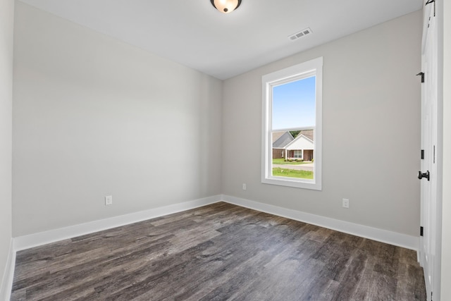 15 Aurora Cir, Fayetteville, TN 37334 - unfurnished room featuring dark wood-style floors