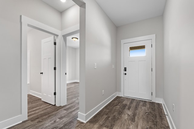 15 Aurora Cir, Fayetteville, TN 37334 - foyer entrance featuring dark wood finished floors