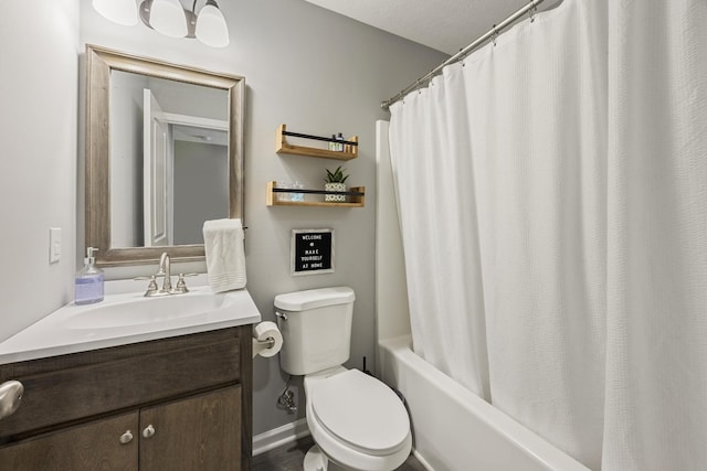 332 Riddle Ln, Estill Springs, TN 37330 - full bath featuring vanity and shower / tub combo with curtain