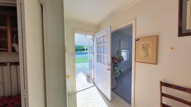 204 Fisher Ave, Carthage, TN 37030 - doorway with crown molding
