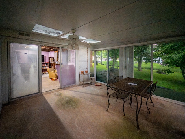 204 Fisher Ave, Carthage, TN 37030 - sunroom / solarium featuring a skylight