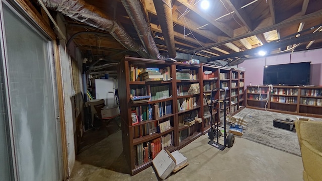 204 Fisher Ave, Carthage, TN 37030 - unfinished below grade area featuring freestanding refrigerator