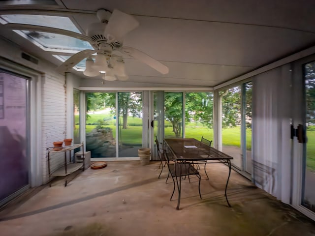 204 Fisher Ave, Carthage, TN 37030 - sunroom with ceiling fan and concrete flooring