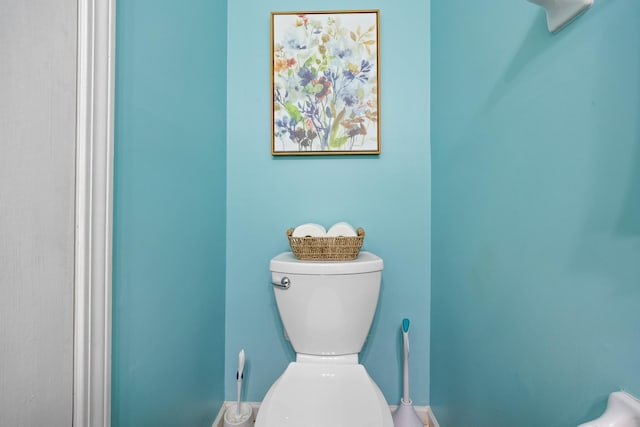 3506 New Windsor Ct, Antioch, TN 37013 - bathroom featuring toilet and baseboards