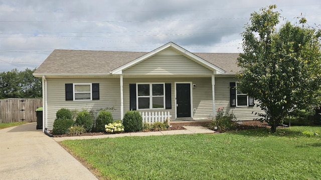 1949 Timberline Cir, Oak Grove, KY 42262 - ranch-style house with covered porch and roof with shingles