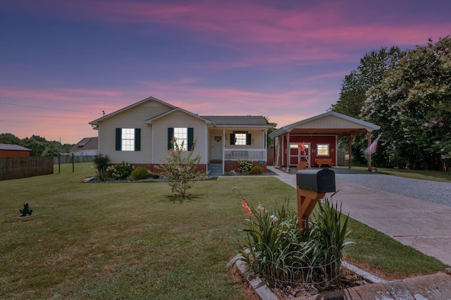 109 Saint Margarett Cir, Columbia, TN 38401 - view of front of home with a porch and gravel driveway