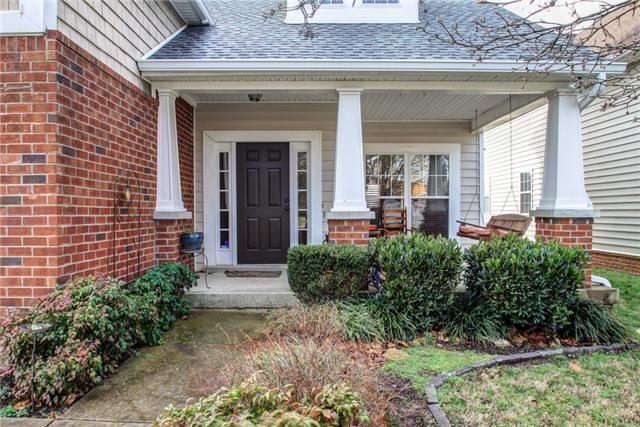 6832 Bridgewater Dr, Nashville, TN 37221 - photo 2