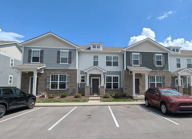 4234 Gandalf Ln, Murfreesboro, TN 37128 - craftsman house with uncovered parking and brick siding