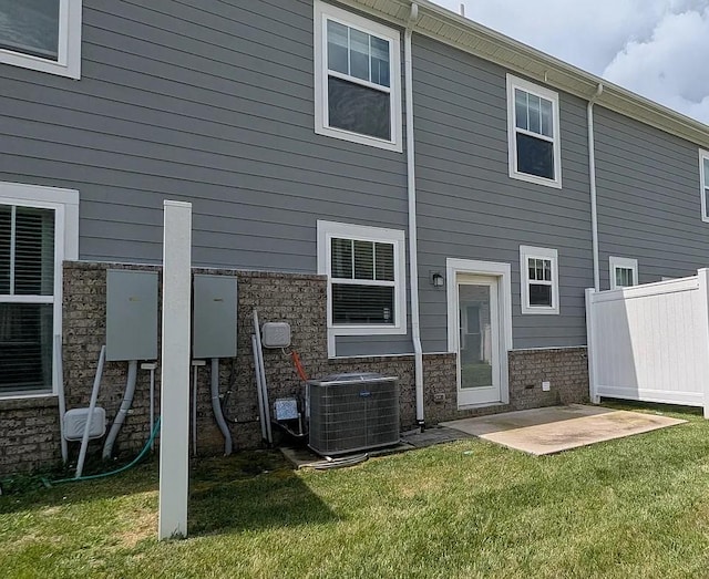 4234 Gandalf Ln, Murfreesboro, TN 37128 - rear view of house featuring stone siding